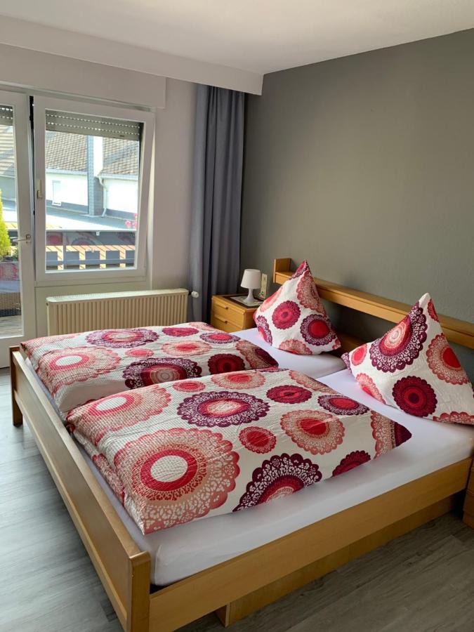 Vina Am Ring Bed and Breakfast Mannebach  Eksteriør billede