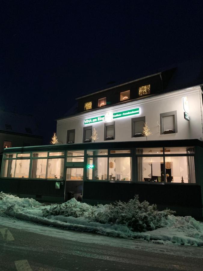 Vina Am Ring Bed and Breakfast Mannebach  Eksteriør billede