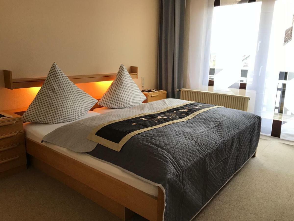 Vina Am Ring Bed and Breakfast Mannebach  Eksteriør billede